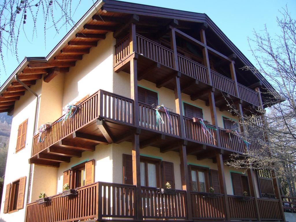Chalet Madonna Di Campiglio Cin Itzero22143C2Qnjk2Ace Cipat Zero22143-At-Zero69206 Lejlighed Værelse billede