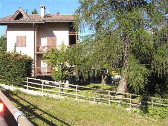 Chalet Madonna Di Campiglio Cin Itzero22143C2Qnjk2Ace Cipat Zero22143-At-Zero69206 Lejlighed Værelse billede